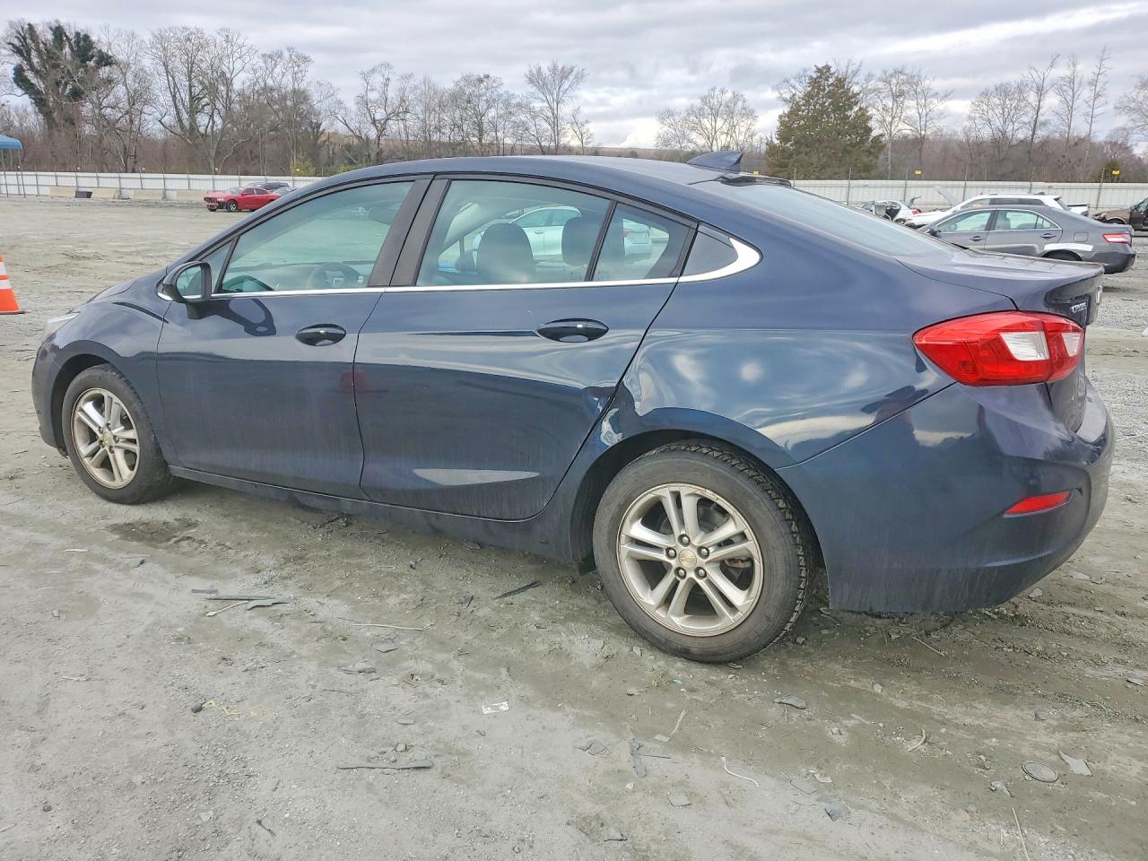2016 CHEVROLET CRUZE LT photo 3