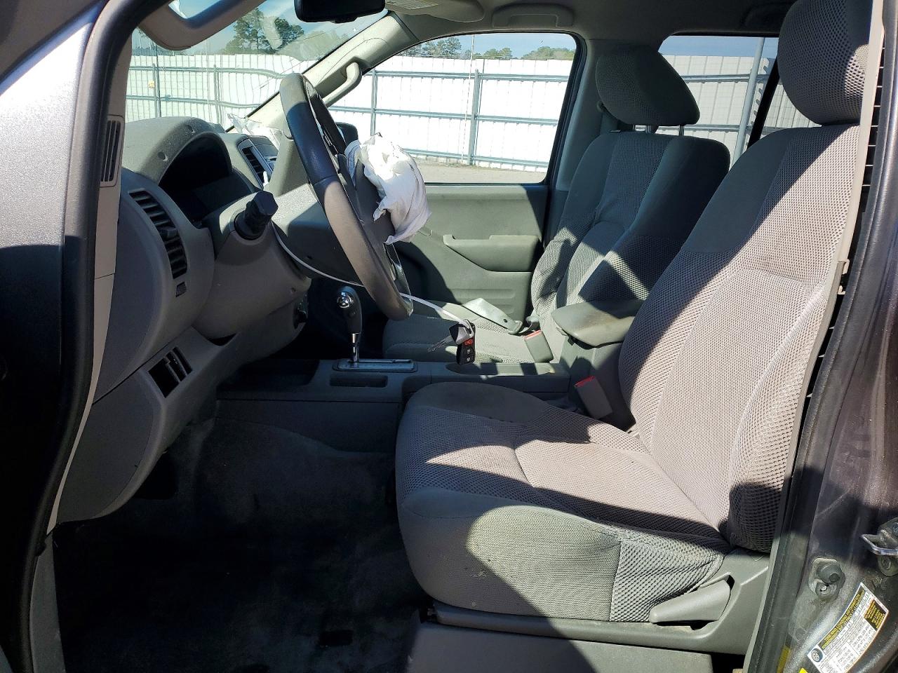 2017 NISSAN FRONTIER photo 19