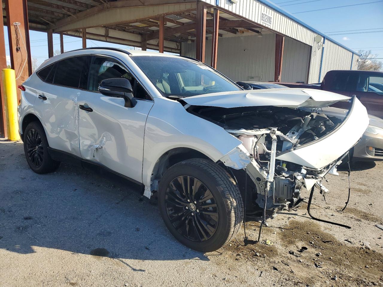 2024 TOYOTA VENZA NIGHTSHADE EDITION photo 4