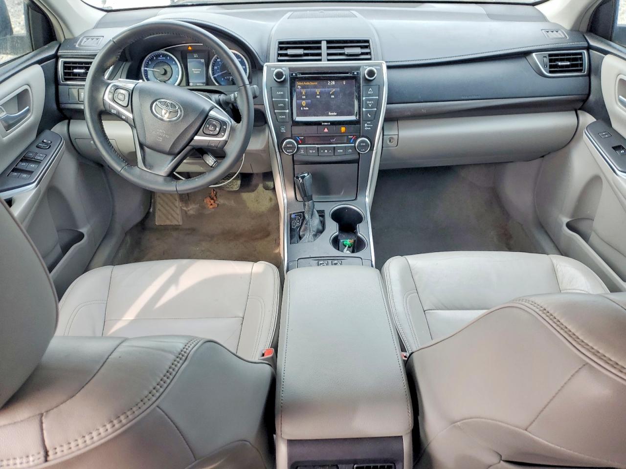 2017 TOYOTA CAMRY XLE photo 15
