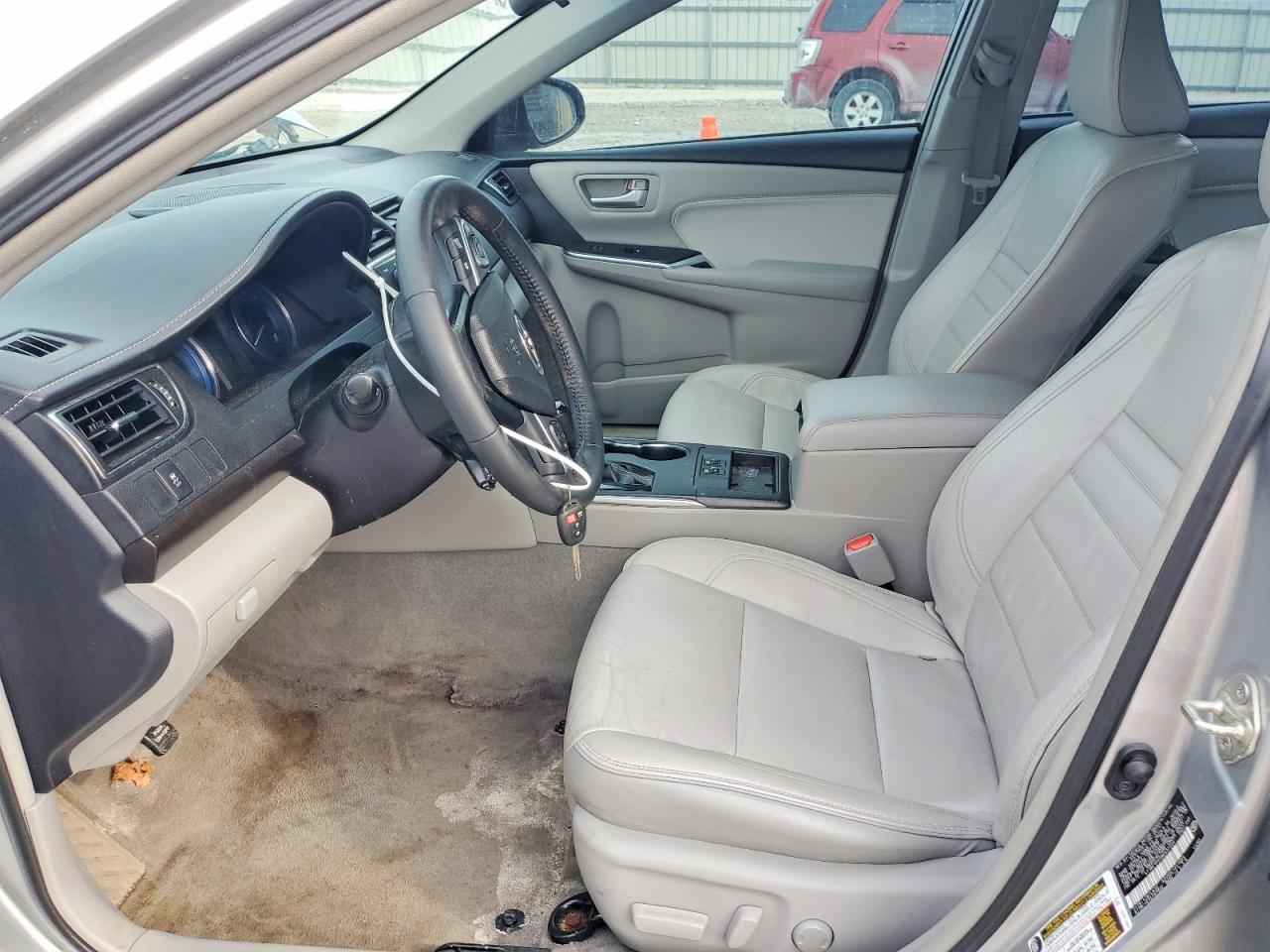 2017 TOYOTA CAMRY XLE photo 13