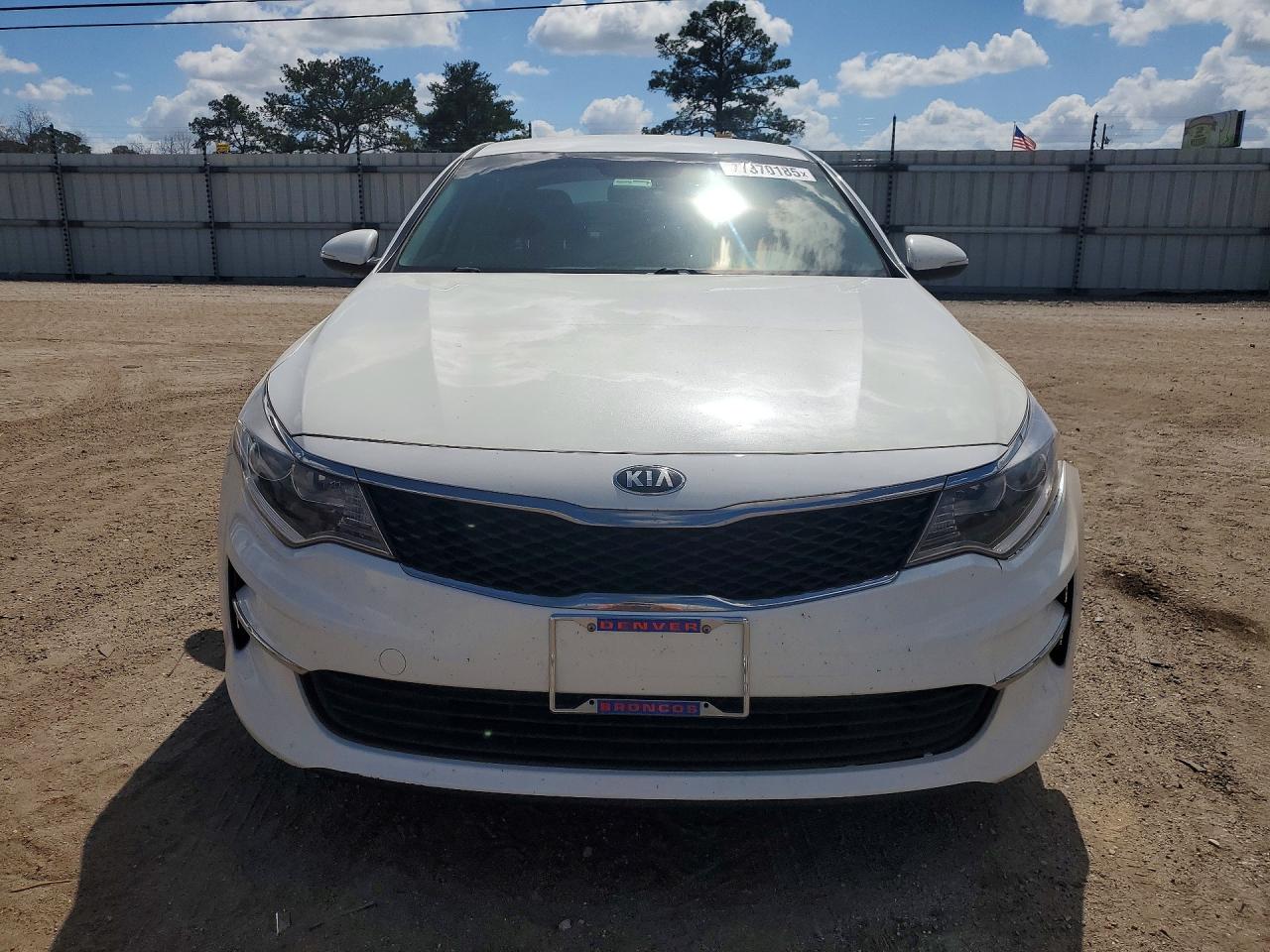 2018 KIA OPTIMA LX photo 5