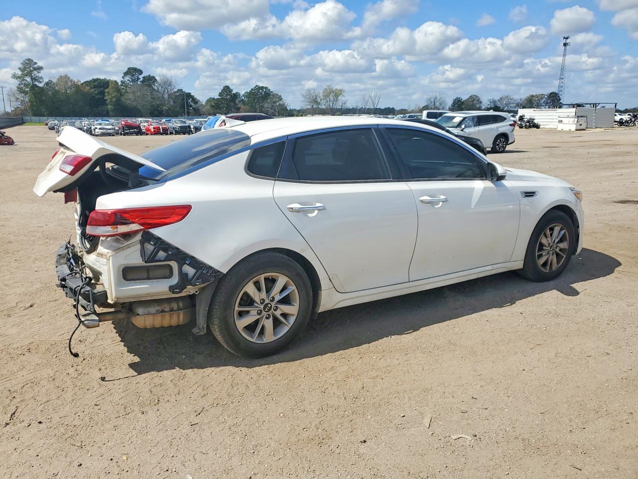 2018 KIA OPTIMA LX photo 3