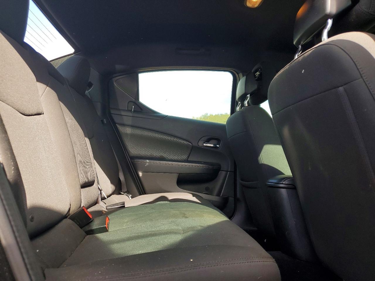 2012 DODGE AVENGER SE photo 10