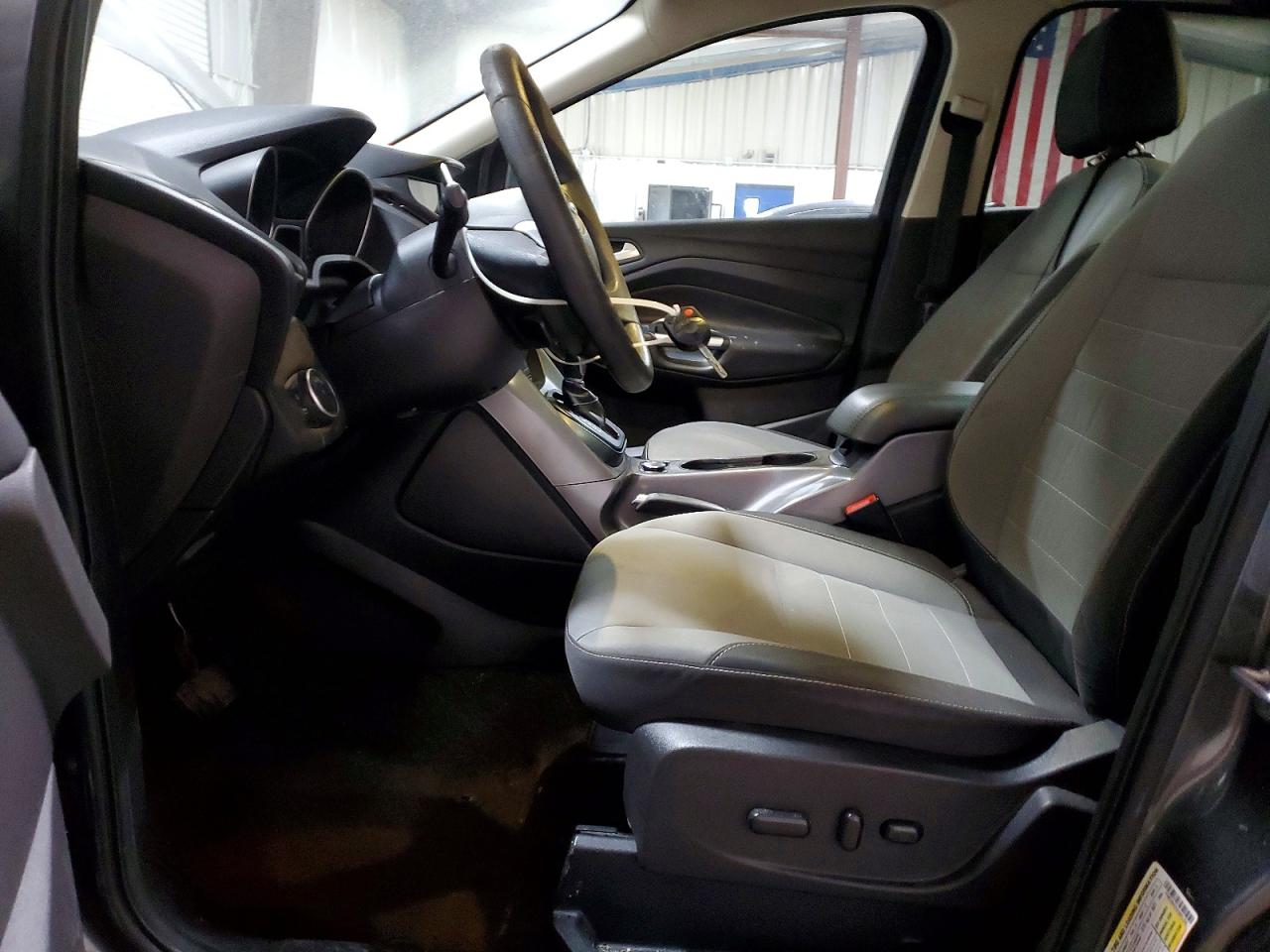 2016 FORD ESCAPE SE photo 13