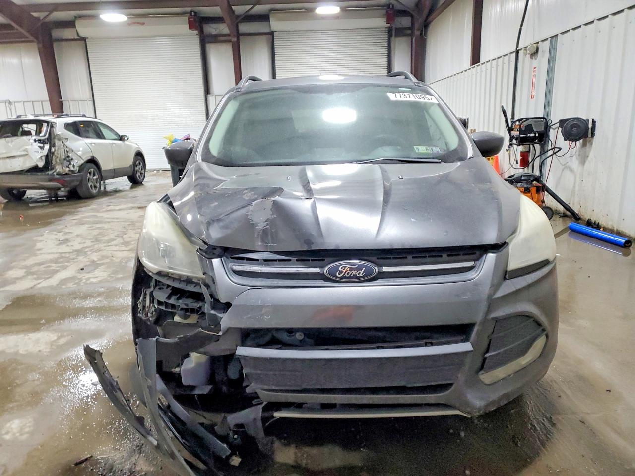 2016 FORD ESCAPE SE photo 9