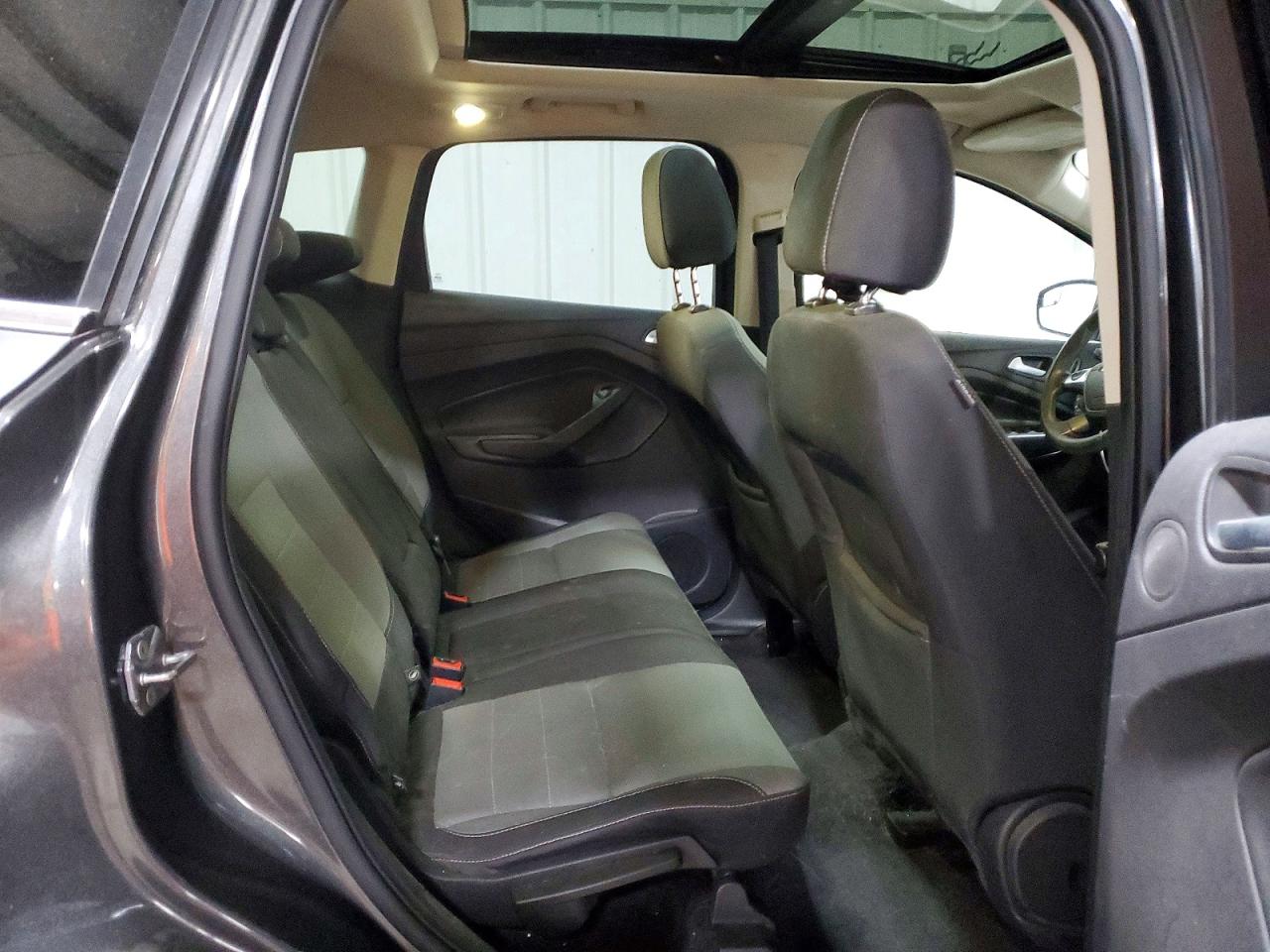 2016 FORD ESCAPE SE photo 21