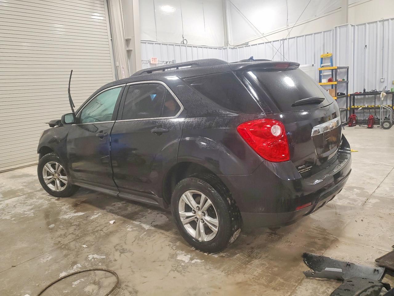 2015 CHEVROLET EQUINOX LT photo 2