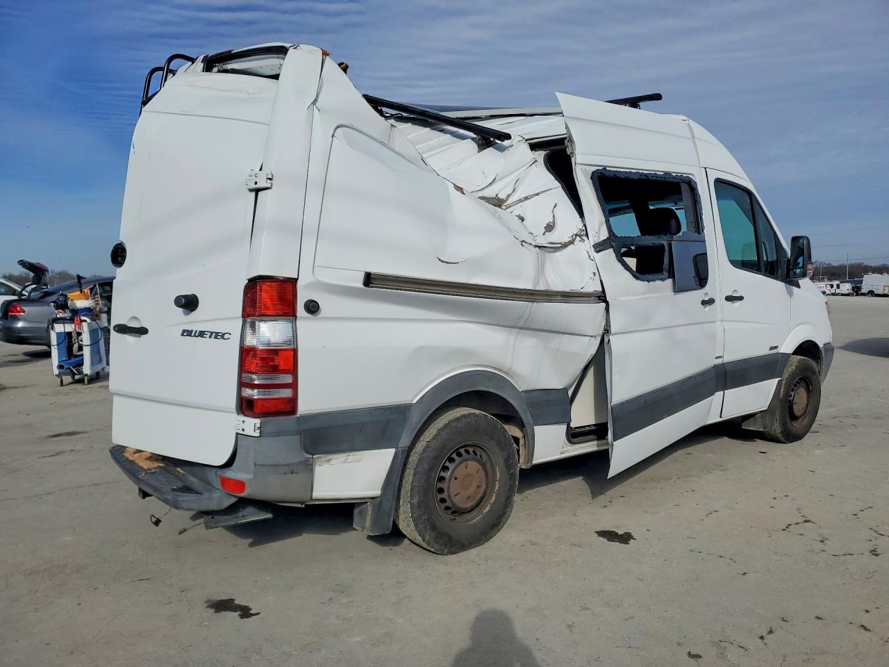 2013 MERCEDES-BENZ SPRINTER 2500 photo 3
