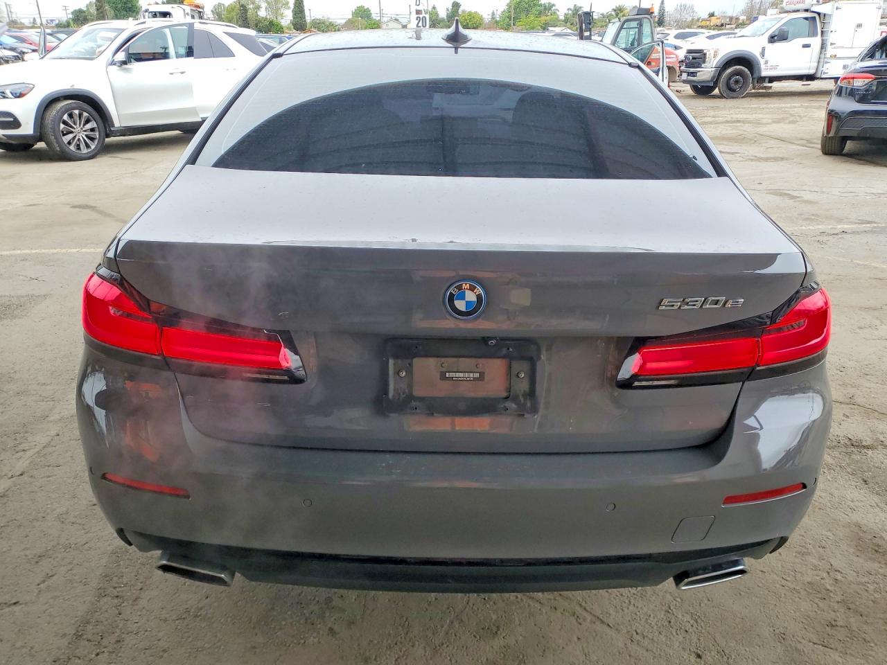 2022 BMW 530E photo 16