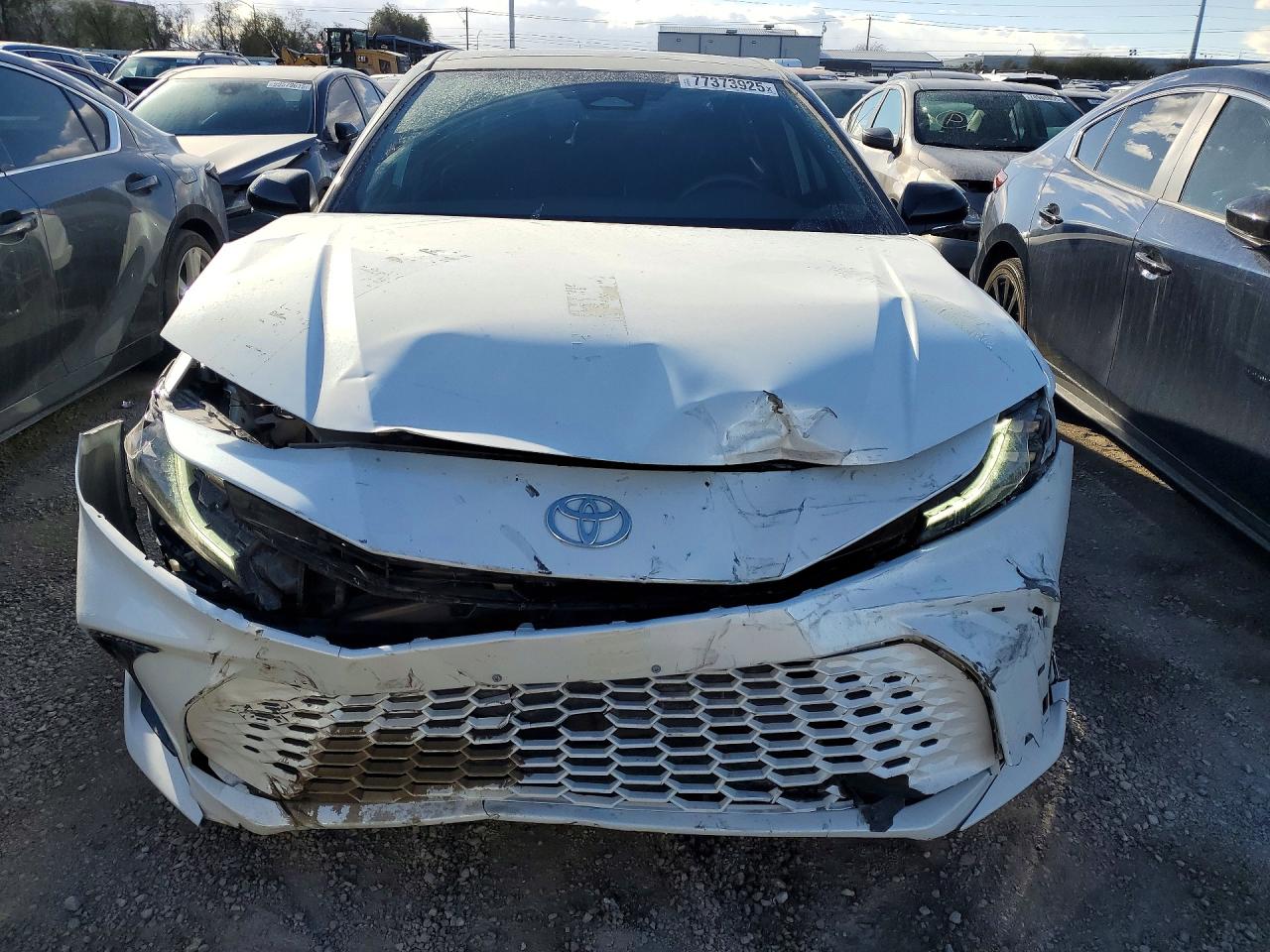 2025 TOYOTA CAMRY XSE photo 9