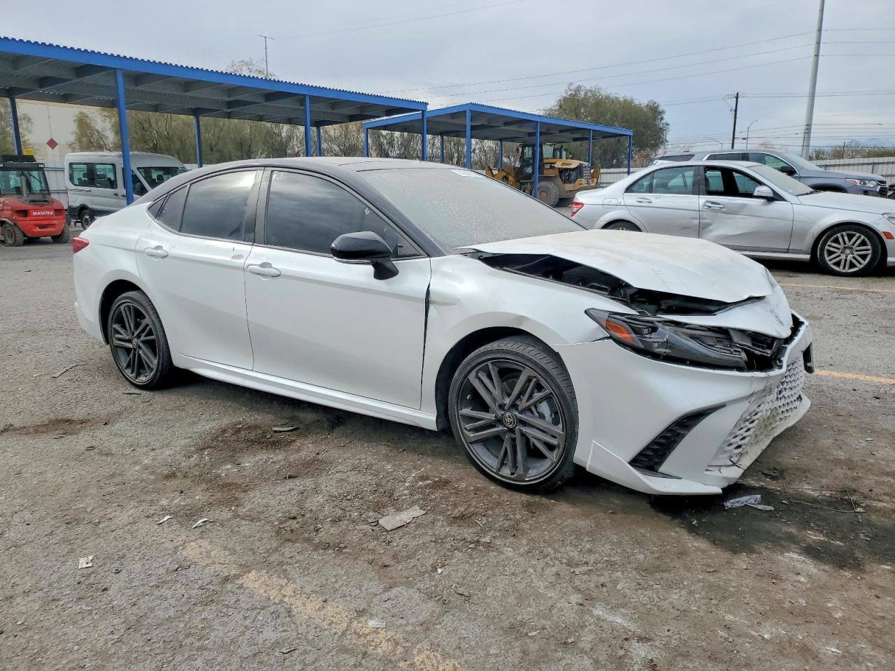 2025 TOYOTA CAMRY XSE photo 7