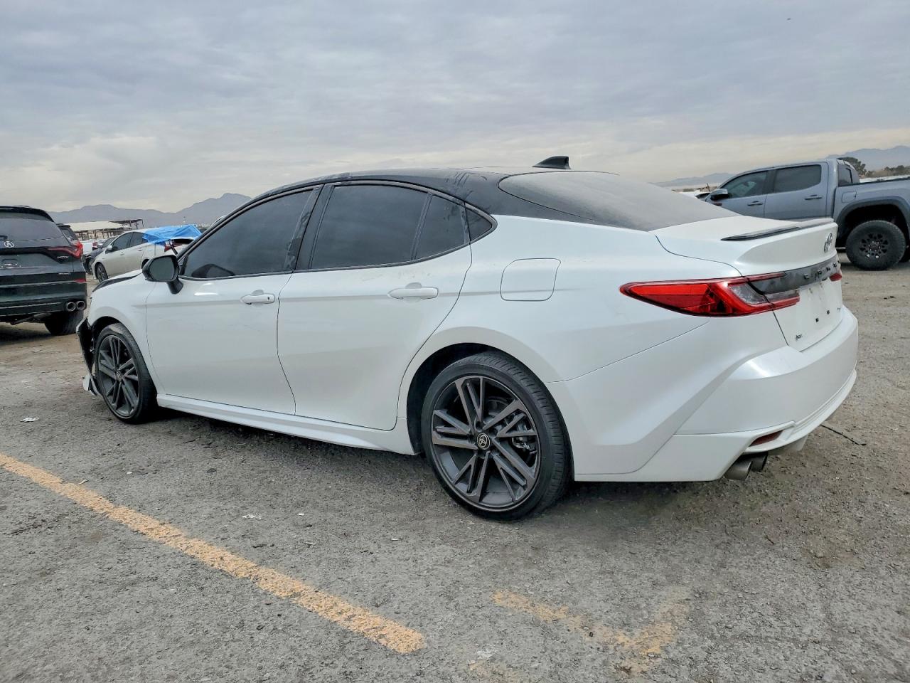 2025 TOYOTA CAMRY XSE photo 3