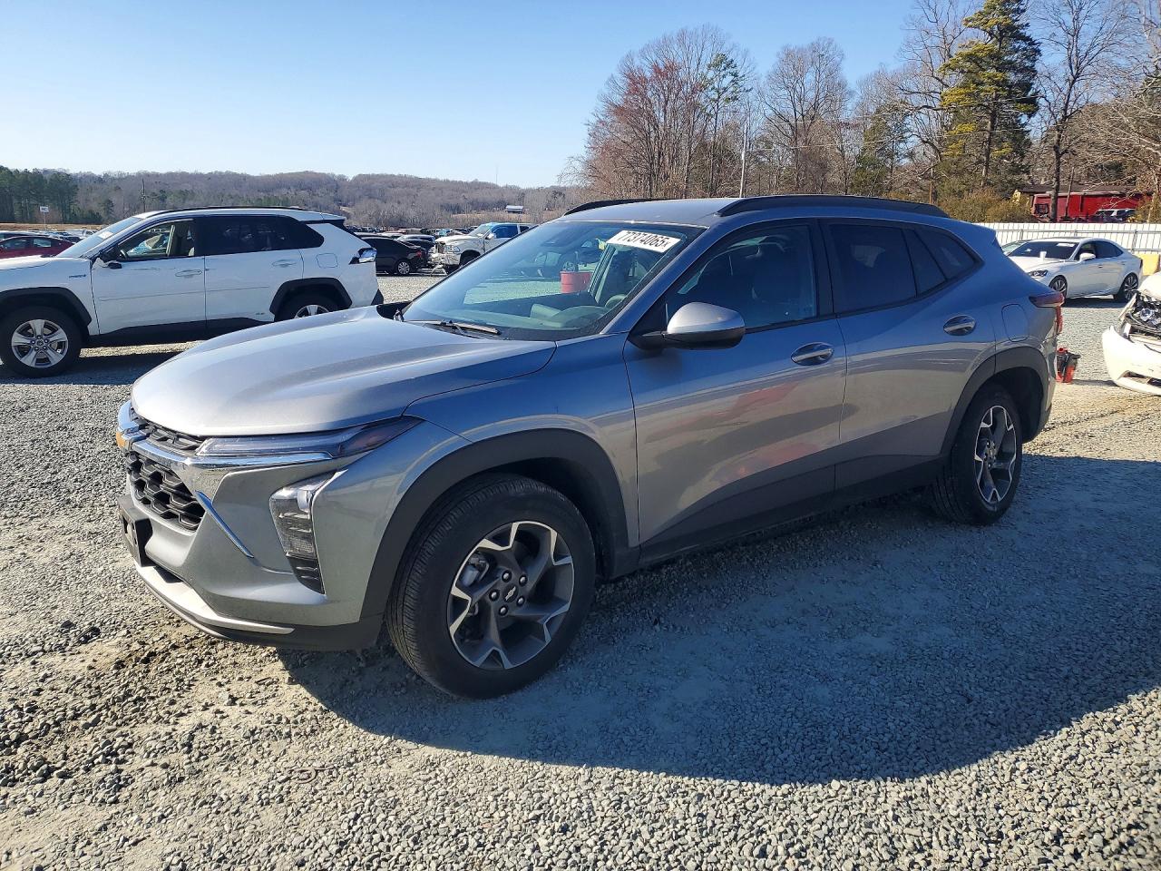 2025 CHEVROLET TRAX