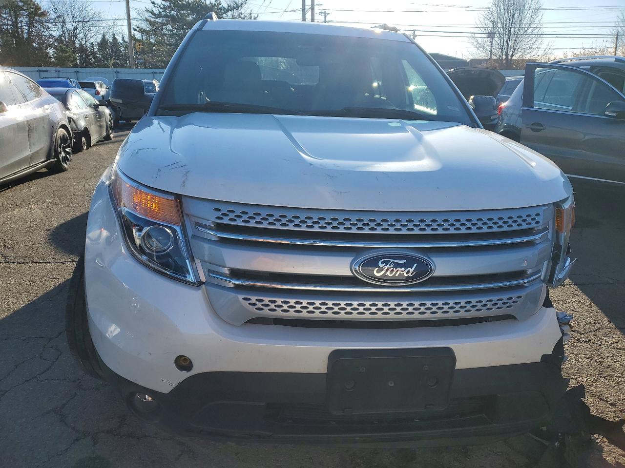 2013 FORD EXPLORER XLT photo 9