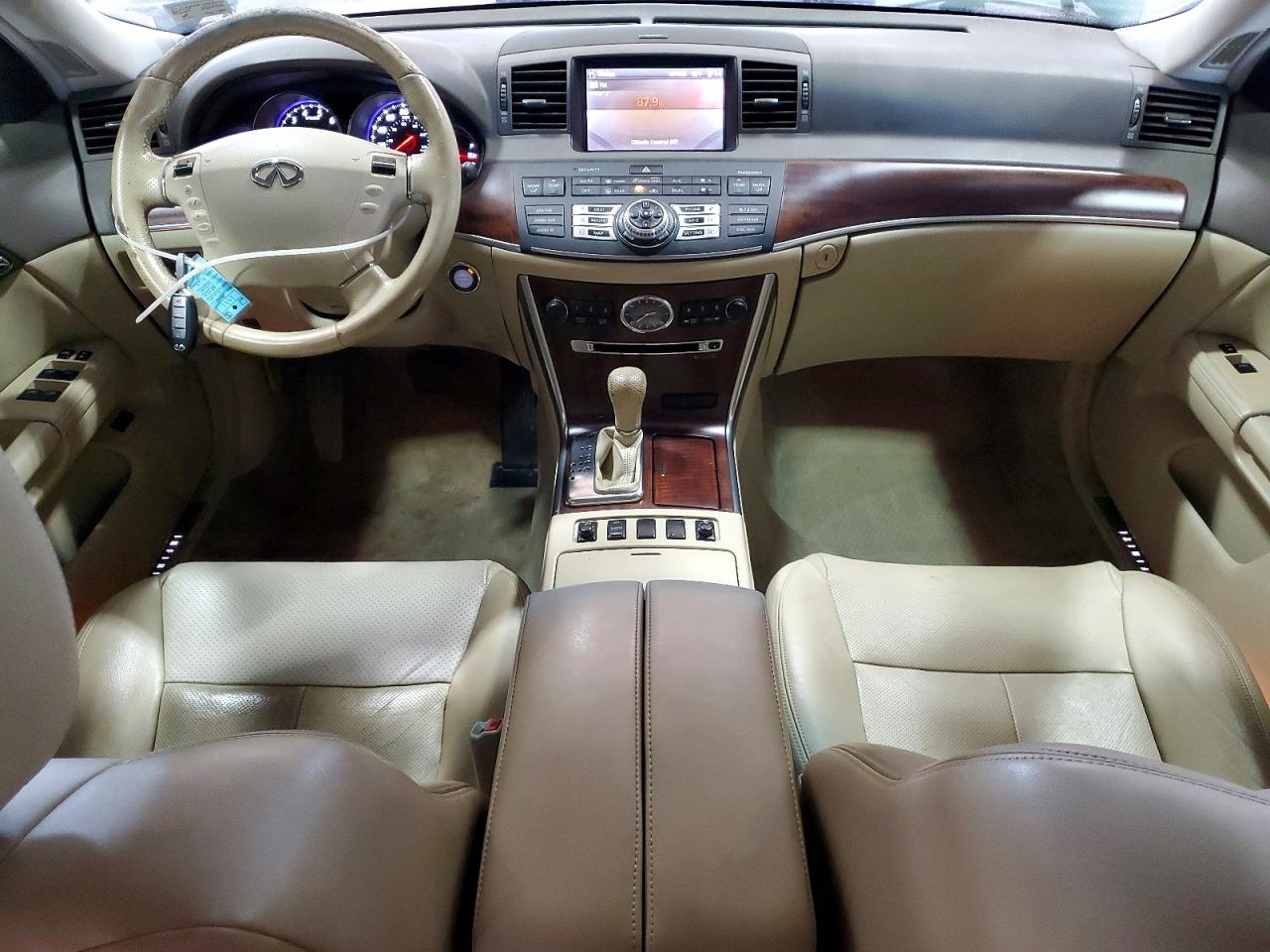 2010 INFINITI M35 BASE photo 8