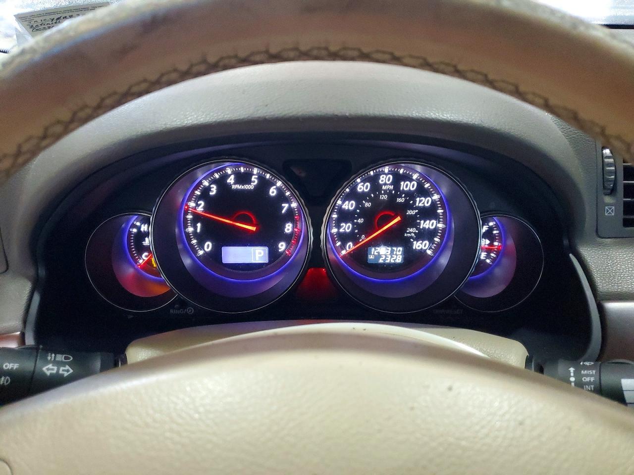 2010 INFINITI M35 BASE photo 9