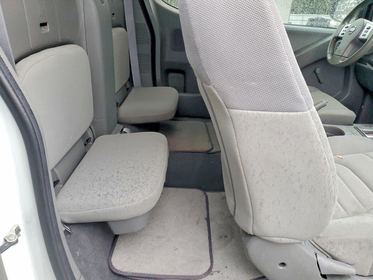 2019 NISSAN FRONTIER S photo 19