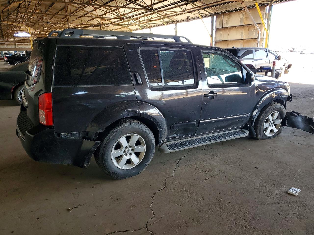 2012 NISSAN PATHFINDER S photo 5
