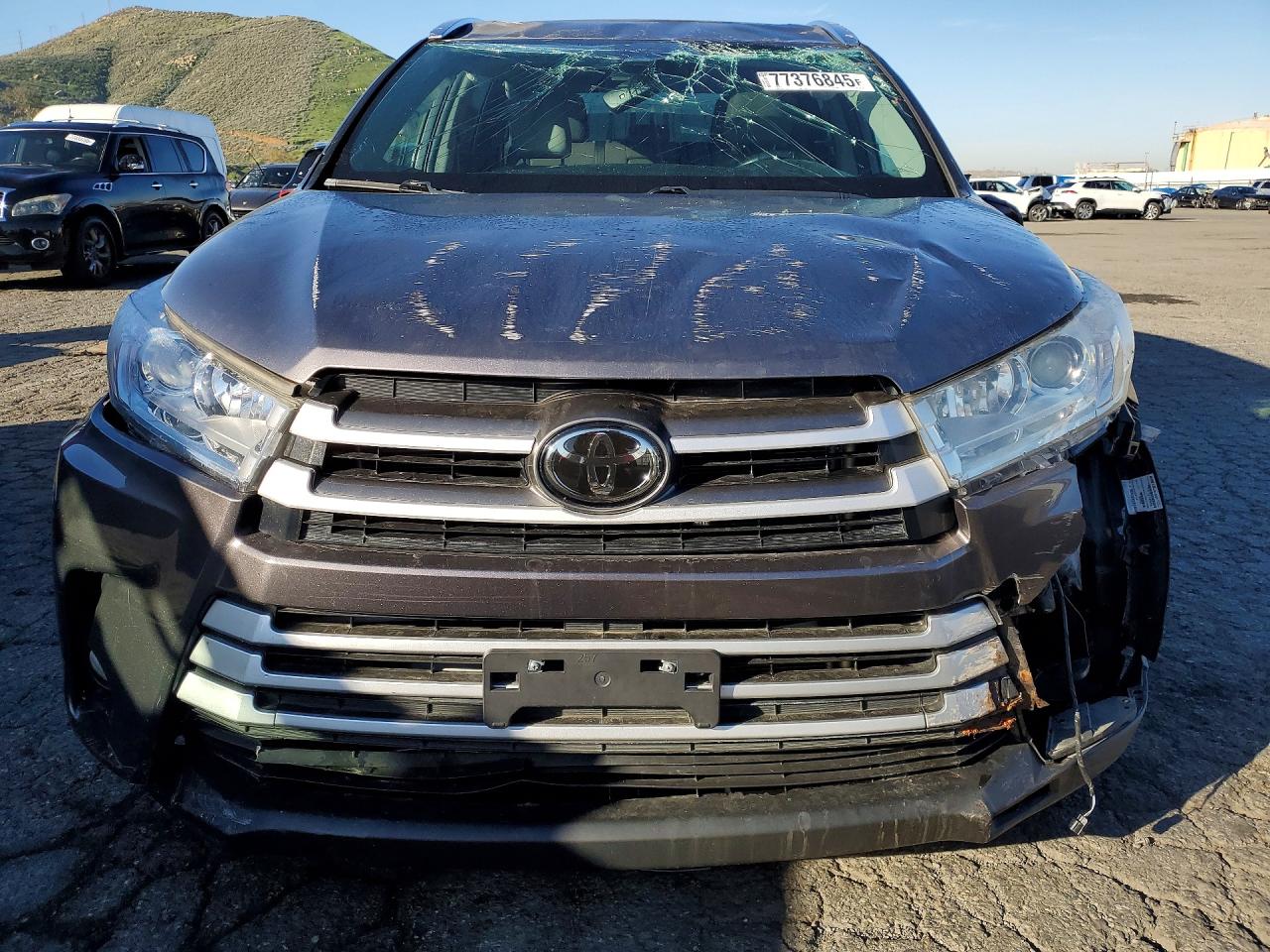 2019 TOYOTA HIGHLANDER photo 5