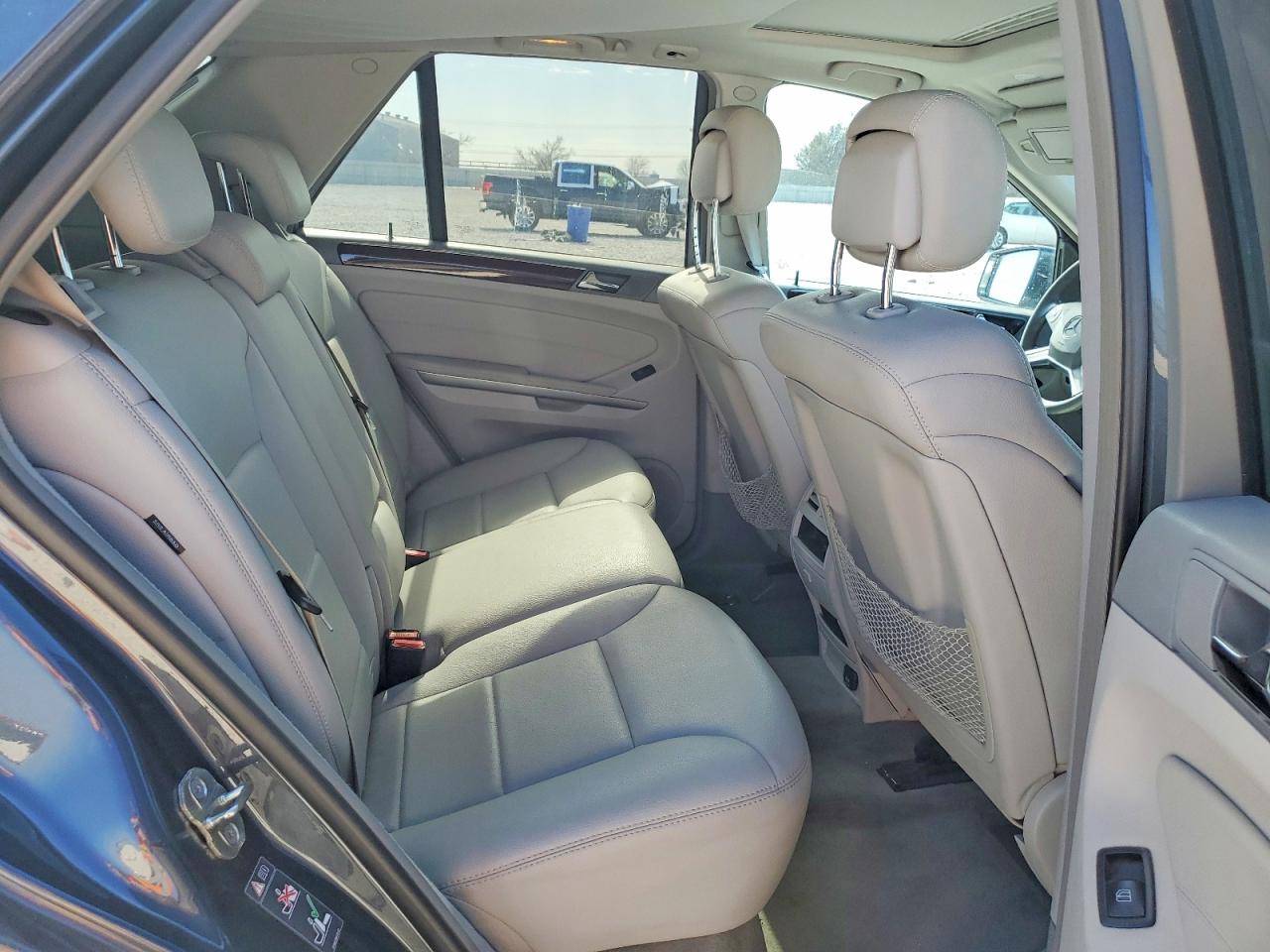 2011 MERCEDES-BENZ ML 350 photo 11