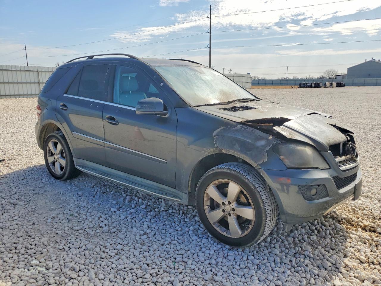 2011 MERCEDES-BENZ ML 350 photo 4