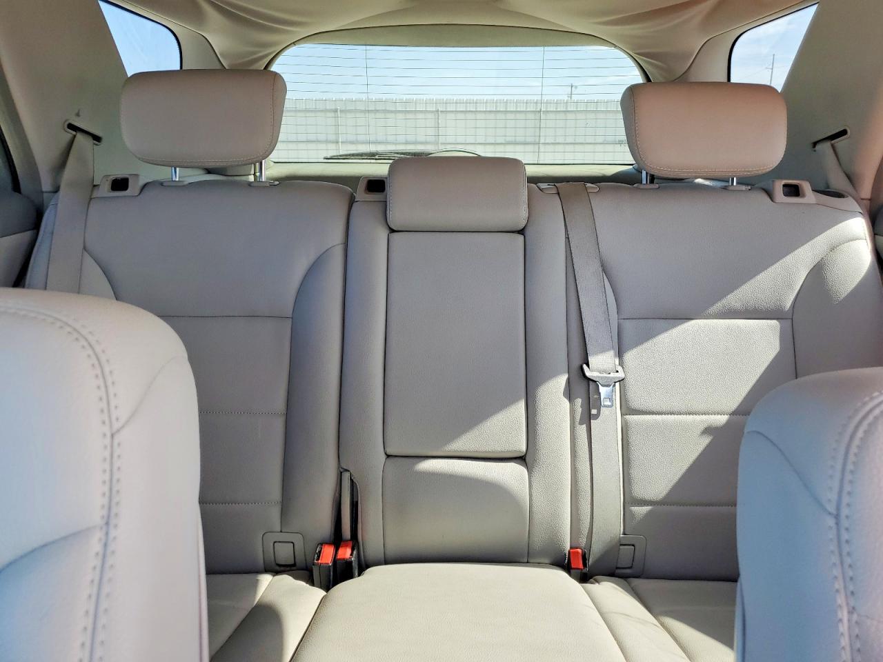 2011 MERCEDES-BENZ ML 350 photo 10