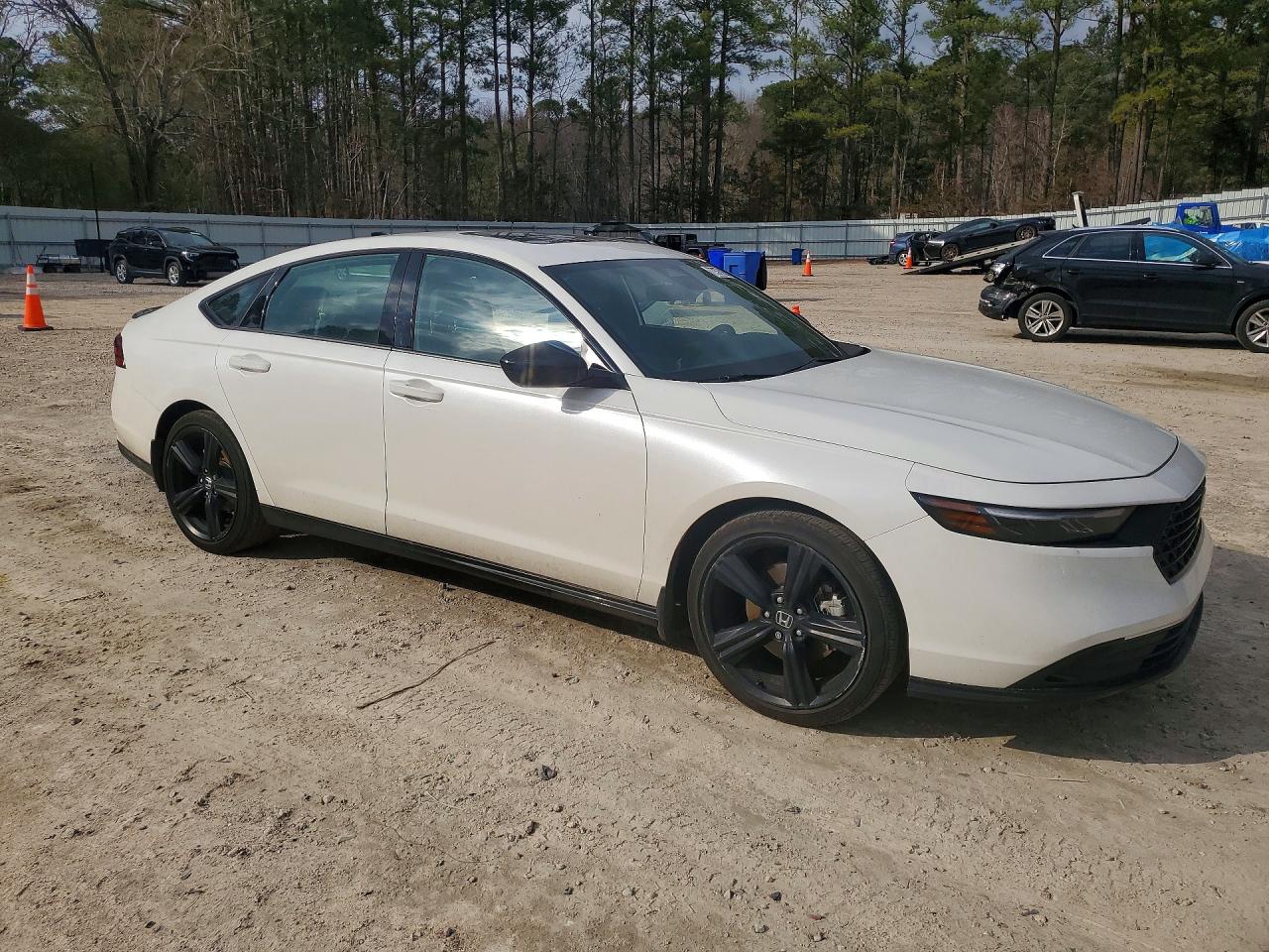 2024 HONDA ACCORD HYBRID SPORT-L photo 4