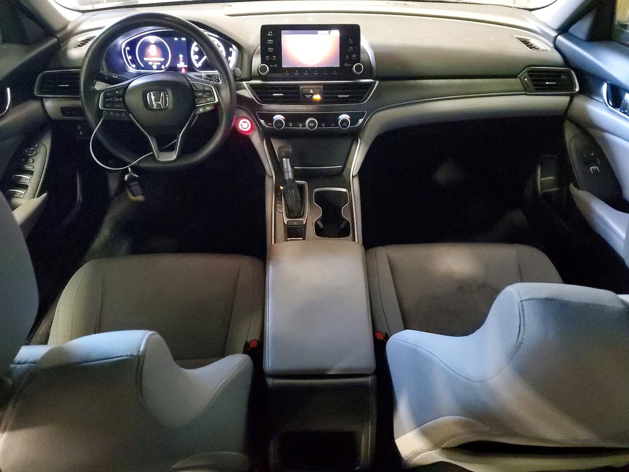 2018 HONDA ACCORD LX photo 8