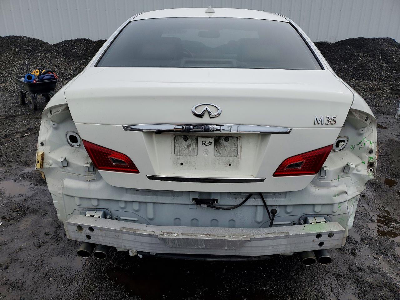 2009 INFINITI M35 BASE photo 6