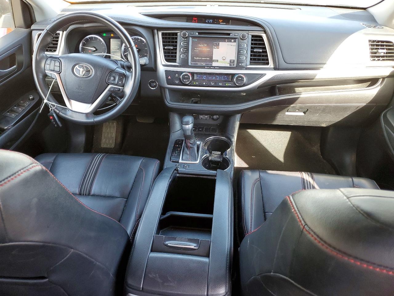 2019 TOYOTA HIGHLANDER SE photo 15