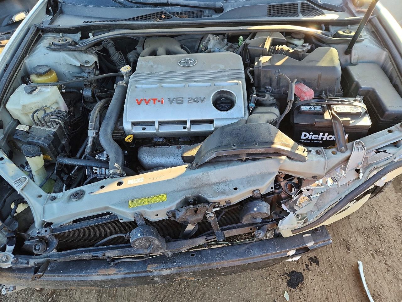 2004 TOYOTA CAMRY photo 41
