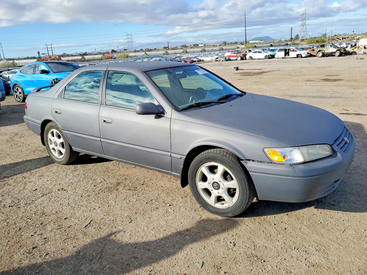 1999 TOYOTA CAMRY CE photo 4