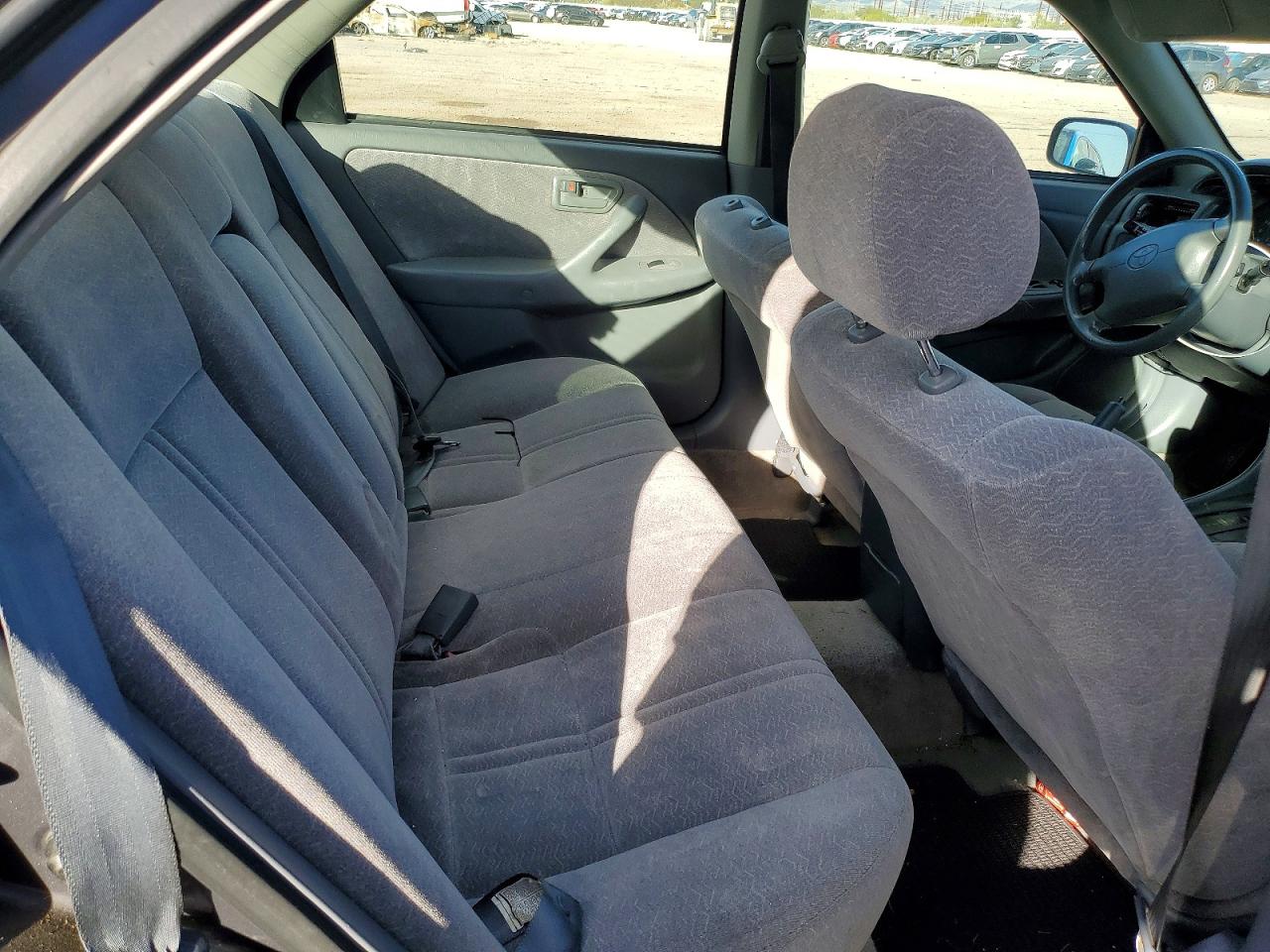 1999 TOYOTA CAMRY CE photo 10