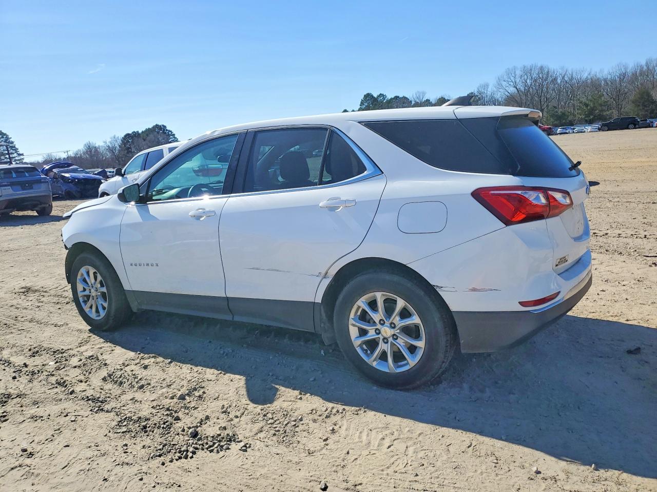 2020 CHEVROLET EQUINOX LT photo 3