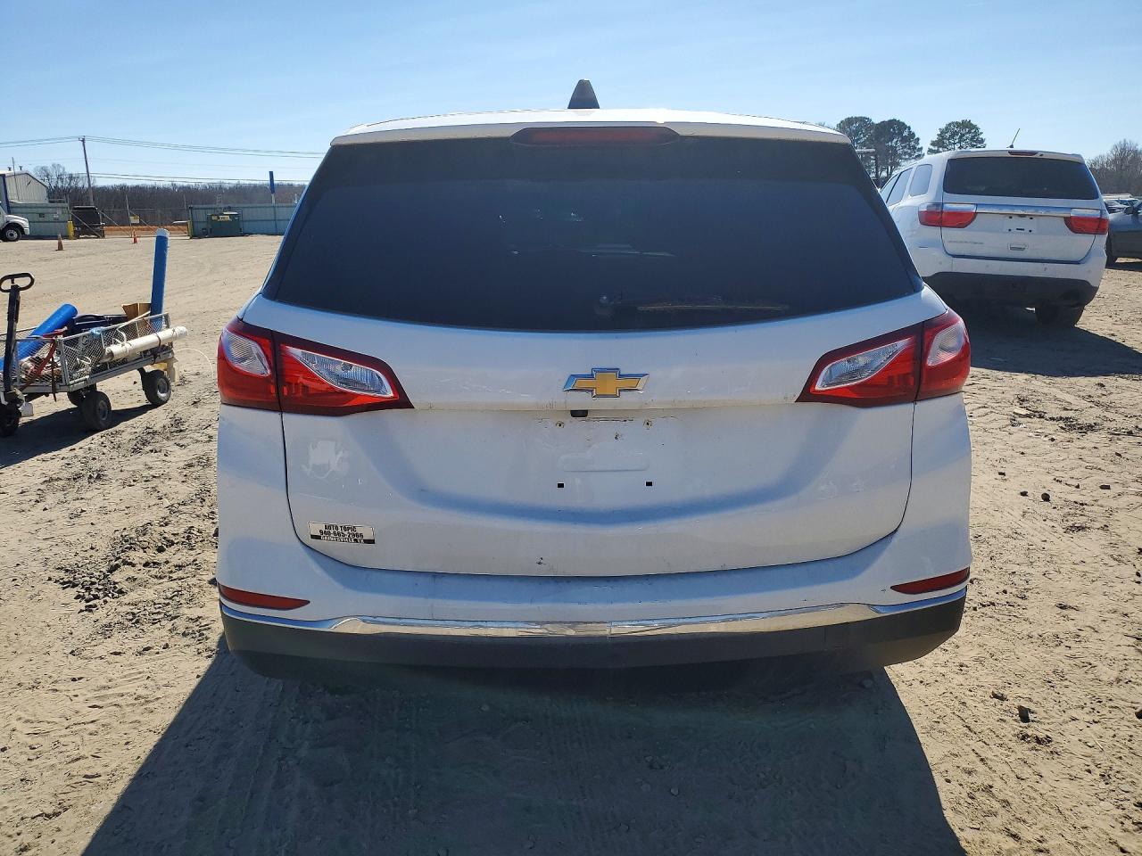 2020 CHEVROLET EQUINOX LT photo 11