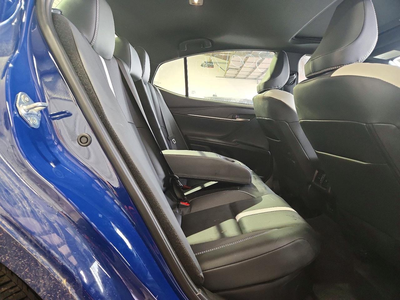 2025 TOYOTA CAMRY SE photo 28