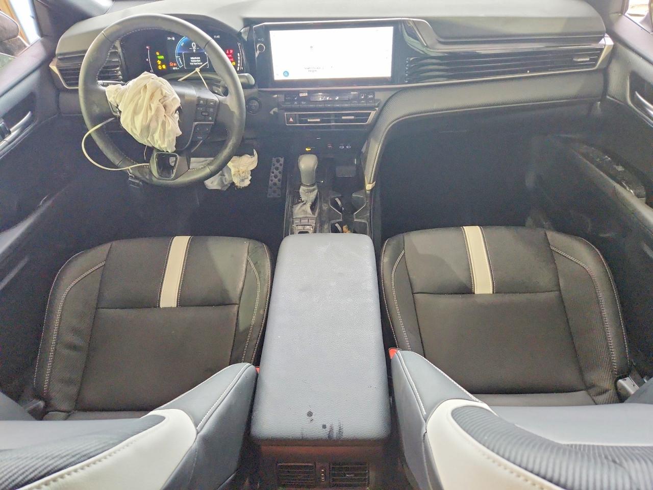 2025 TOYOTA CAMRY SE photo 22
