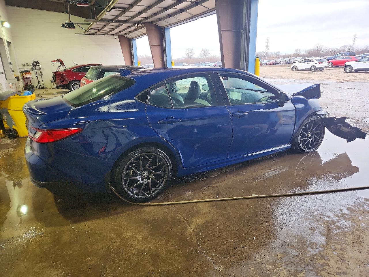 2025 TOYOTA CAMRY SE photo 7