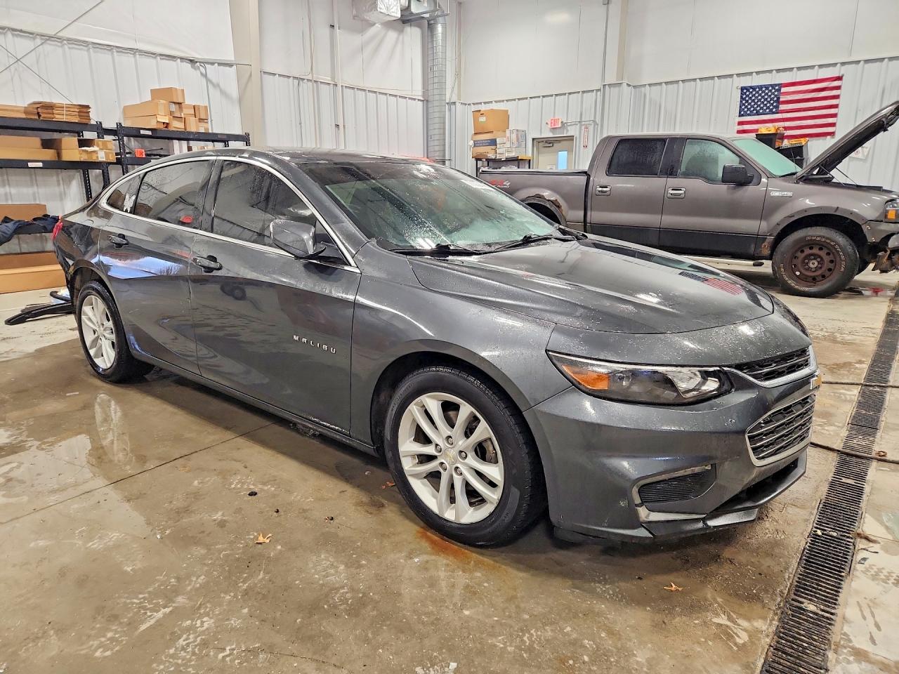2017 CHEVROLET MALIBU LT photo 10