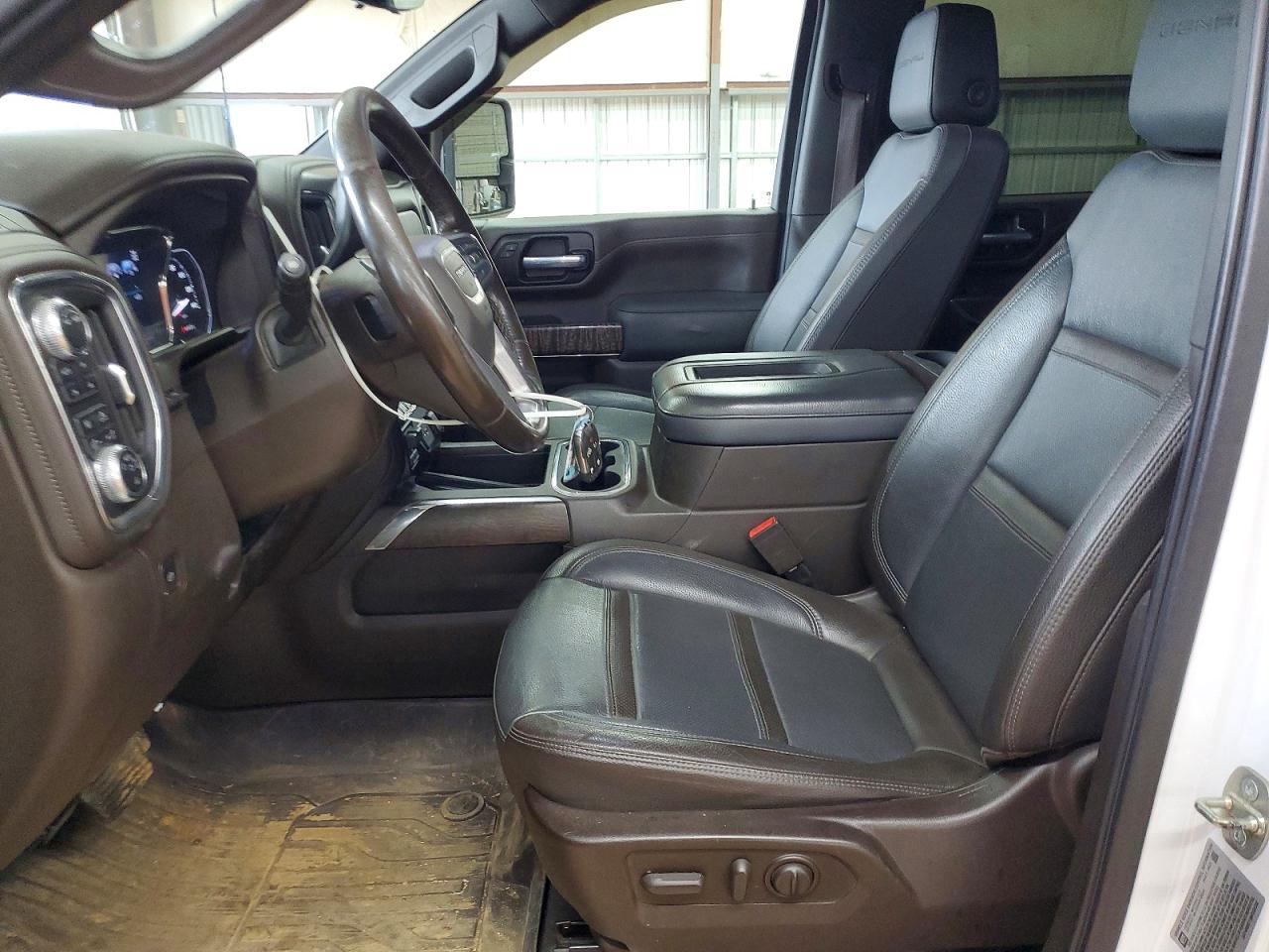 2021 GMC SIERRA K3500 DENALI photo 13