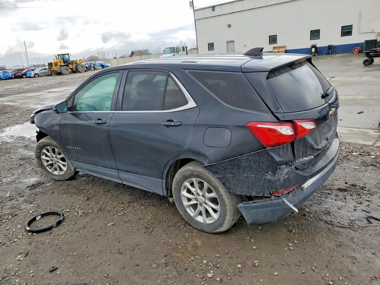 2018 CHEVROLET EQUINOX LT photo 2