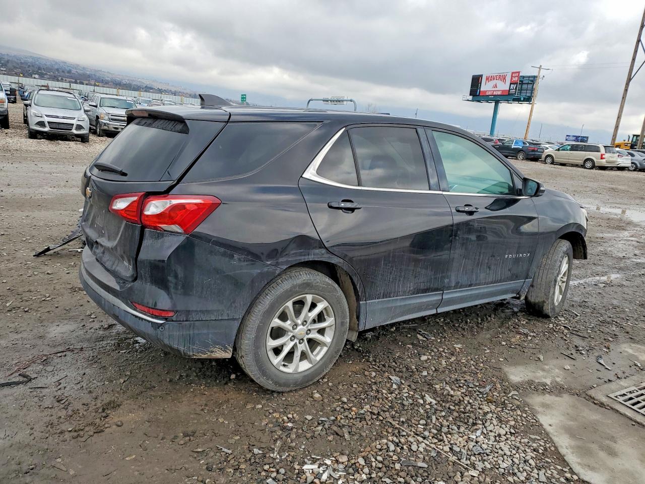 2018 CHEVROLET EQUINOX LT photo 3