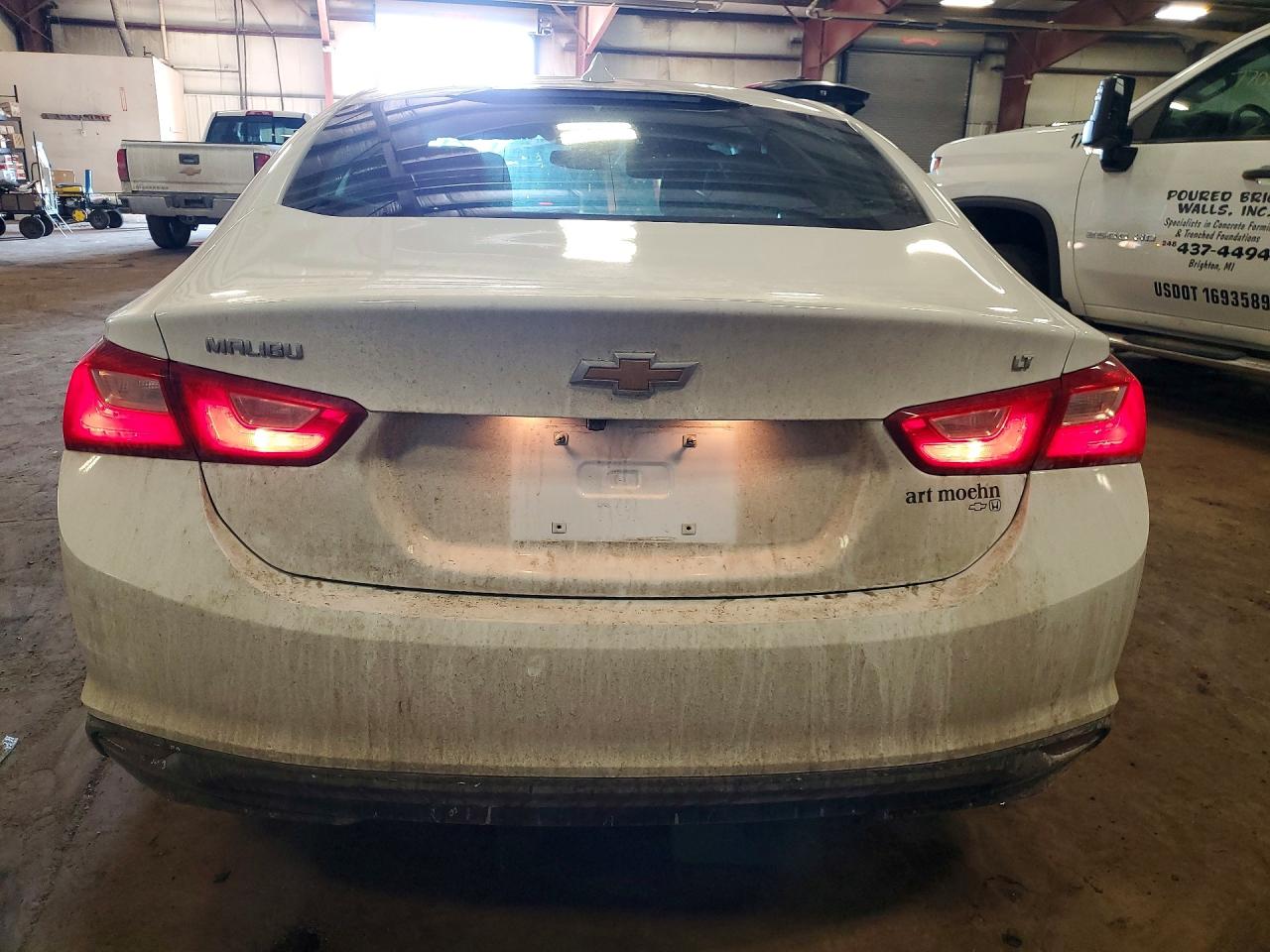 2023 CHEVROLET MALIBU LT photo 6