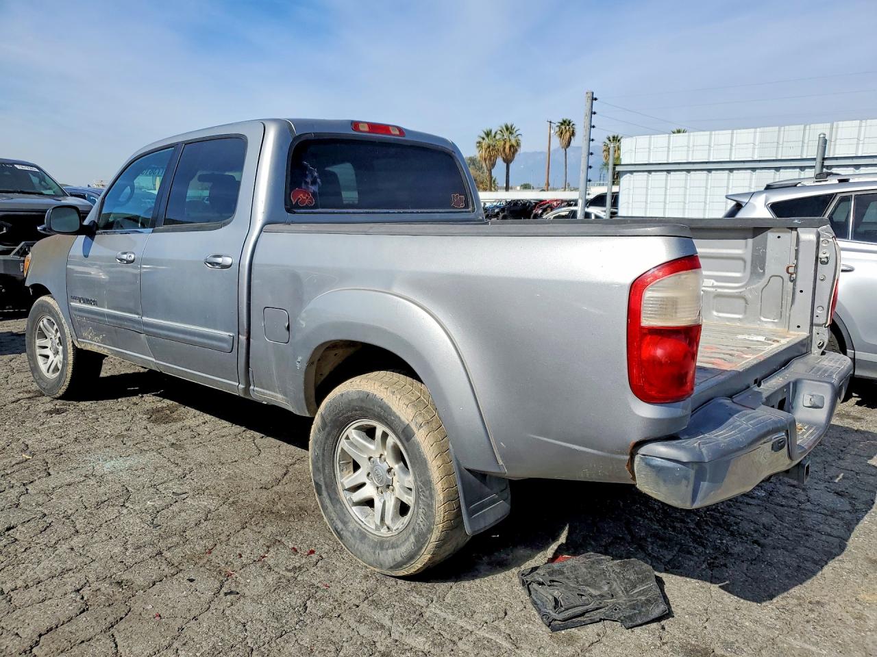2005 TOYOTA TUNDRA DOUBLE CAB SR5 photo 2