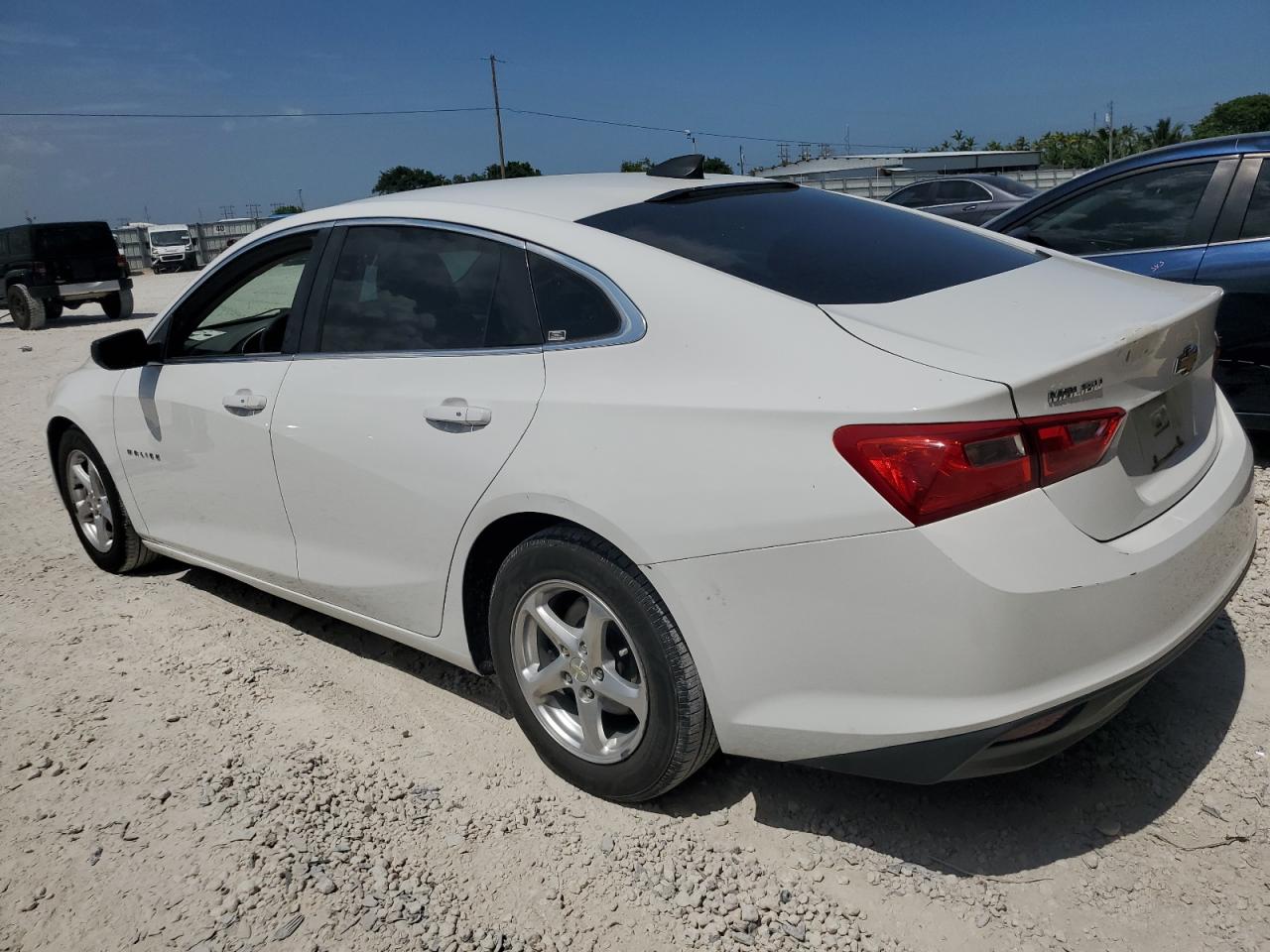 2016 CHEVROLET MALIBU LS photo 2