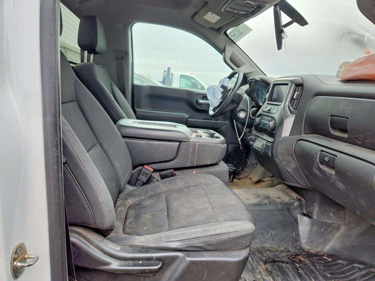 2020 CHEVROLET SILVERADO K1500 photo 10