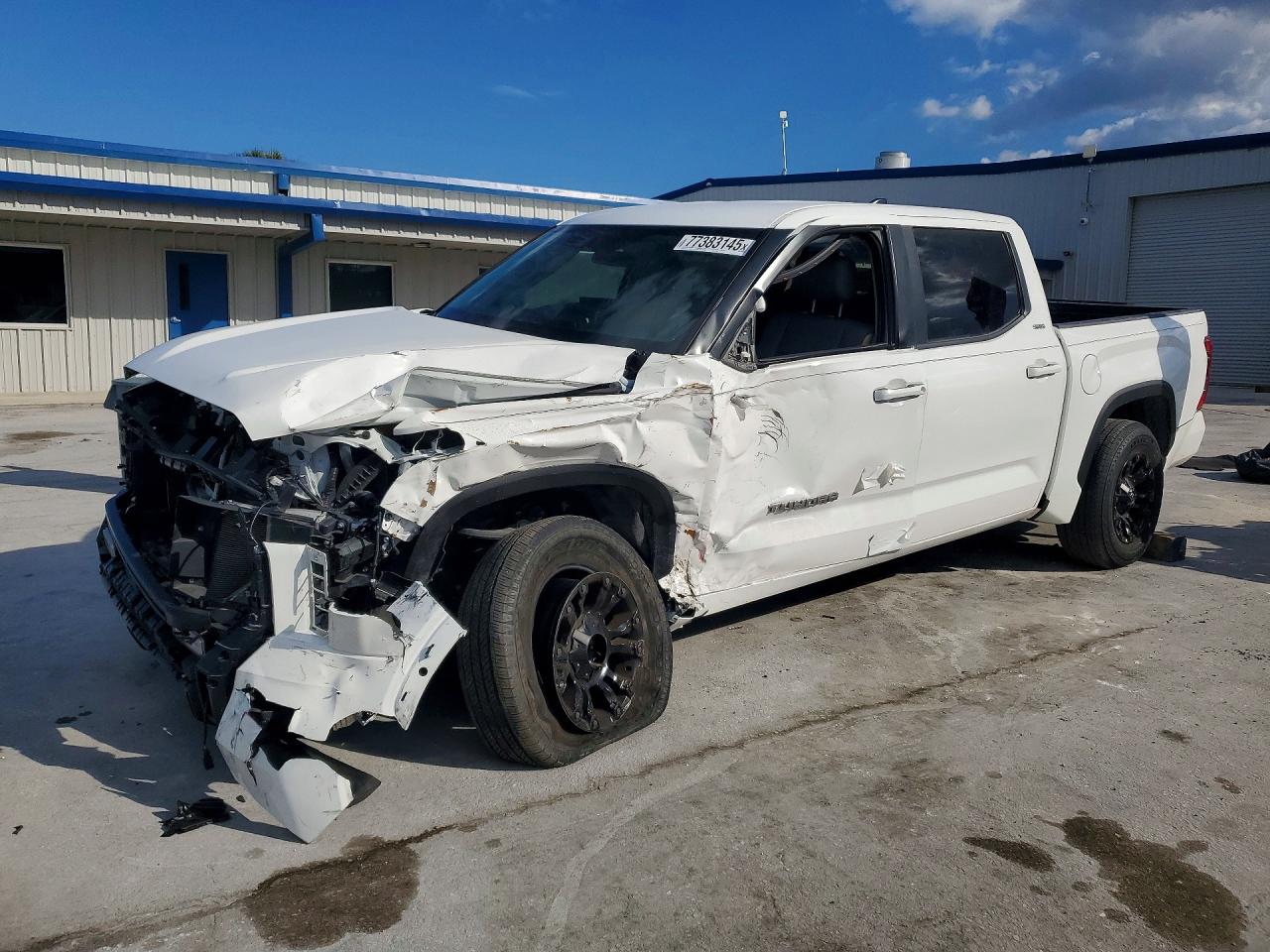 2024 TOYOTA TUNDRA