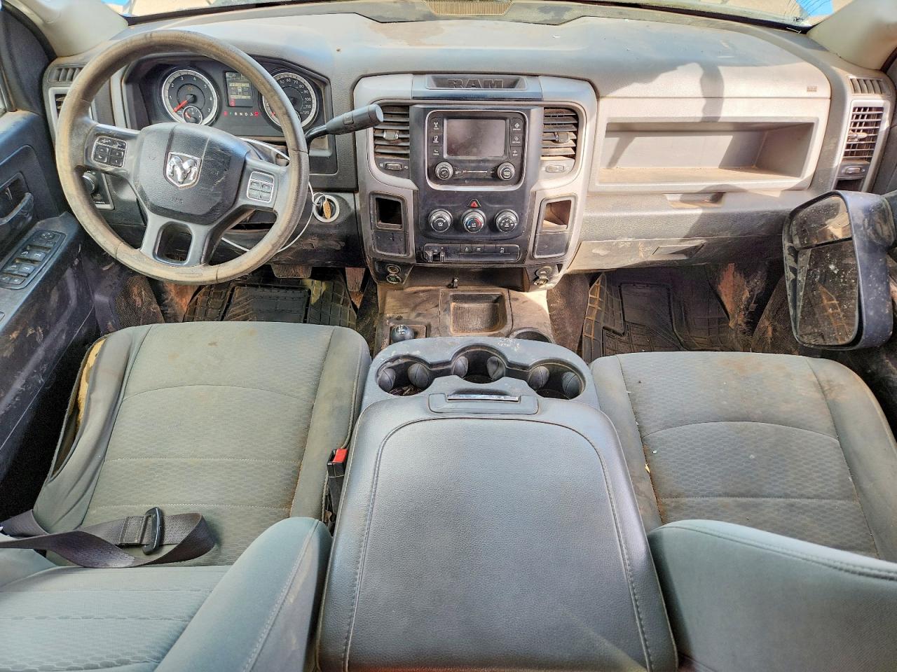 2016 RAM 2500 ST photo 8