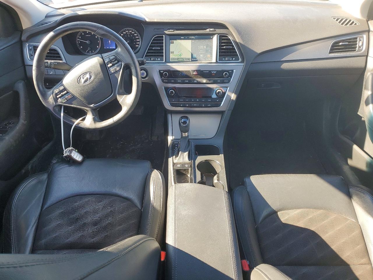 2015 HYUNDAI SONATA SPORT photo 8